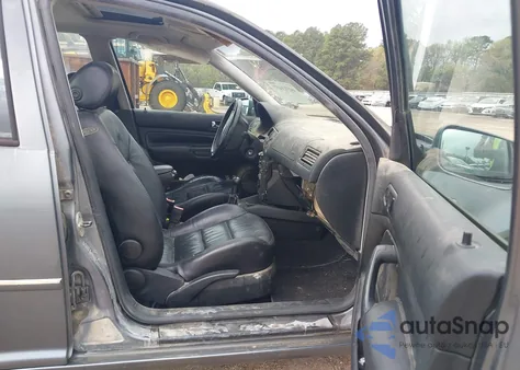 2004 Volkswagen Jetta Gls Tdi from USA, damaged, VIN 3VWSR69M04M115043